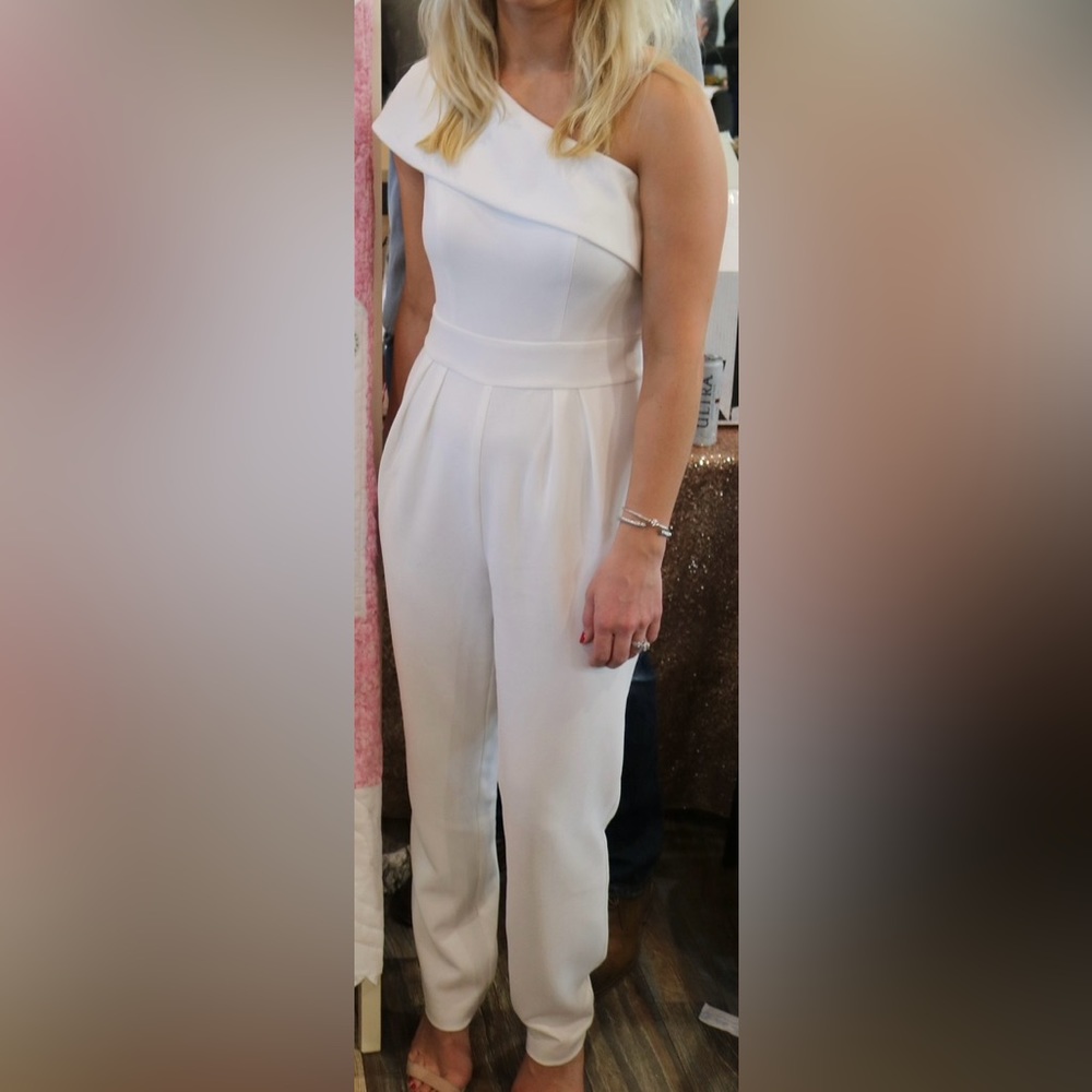 VINCE CAMUTO jumpsuit
